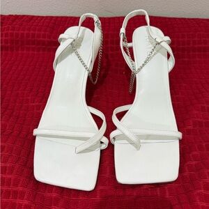 RAYE Margaret Heel in White. Size 8 USED